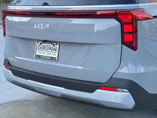 2025 Kia Carnival EX