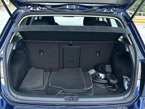 2019 Volkswagen e-Golf SE