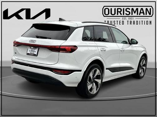 2025 Audi Q6 e-tron Premium