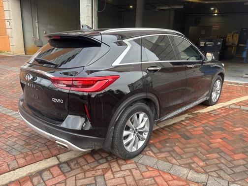 2021 INFINITI QX50 Luxe