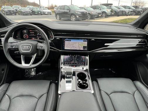 2025 Audi Q7 55 Prestige