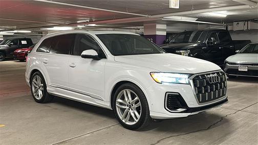 2025 Audi Q7 55 Prestige