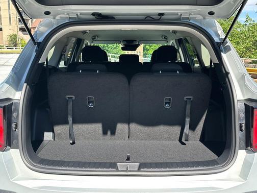 Ivory 2026 Kia Sorento LX