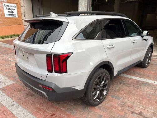 Wolf Gray 2023 Kia Sorento X-Line EX