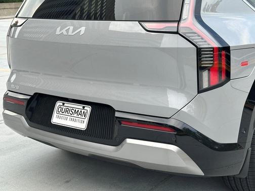 2026 Kia EV9 Land
