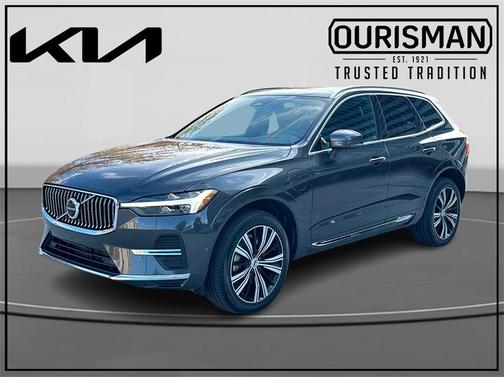 2023 Volvo XC60 Recharge Plug-In Hybrid T8 Plus Bright Theme