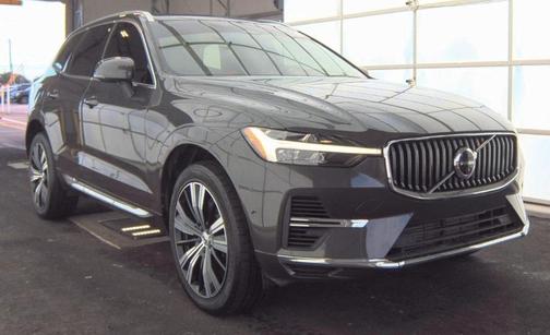 2023 Volvo XC60 Recharge Plug-In Hybrid T8 Plus Bright Theme