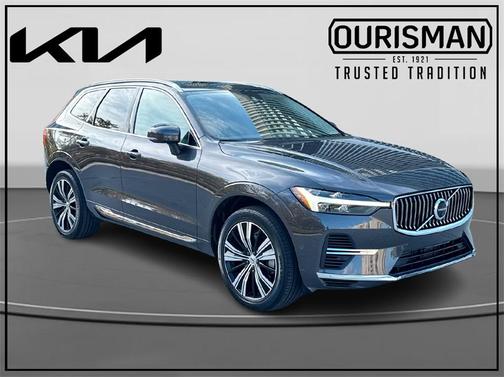 2023 Volvo XC60 Recharge Plug-In Hybrid T8 Plus Bright Theme