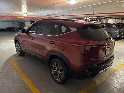 Orange 2024 Kia Seltos S