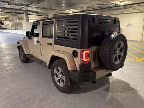 Gobi Clearcoat 2017 Jeep Wrangler Unlimited Sahara