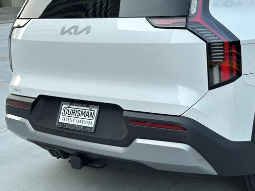 2024 Kia EV9 Light Short Range