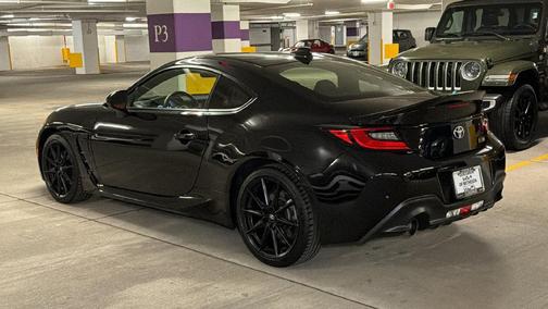 Raven Black 2022 Toyota GR86 Premium