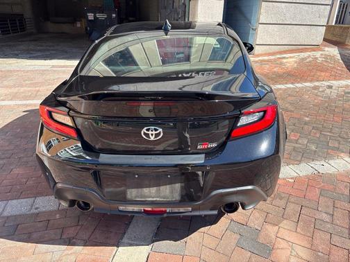 Raven Black 2022 Toyota GR86 Premium