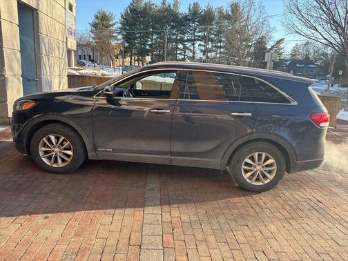 2018 Kia Sorento LX