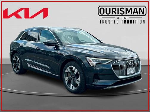 2022 Audi e-tron Premium