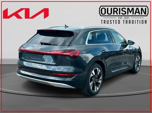2022 Audi e-tron Premium