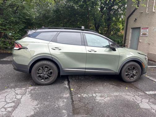 Jungle Green 2023 Kia Sportage X-Pro Prestige