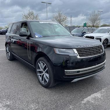 Santorini Black 2024 Land Rover Range Rover P530 SE