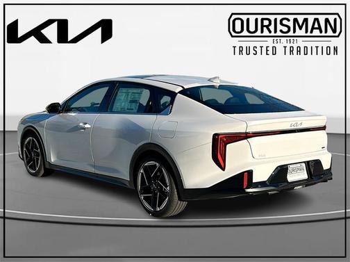 2025 Kia K4 GT-Line