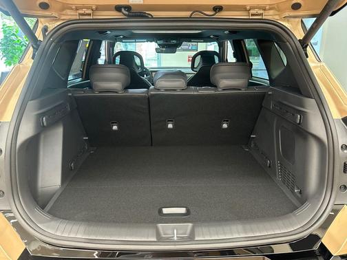 Brown 2027 Kia Seltos X-Line
