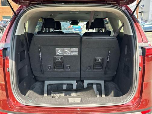 Flare Red 2022 Kia Carnival LXS