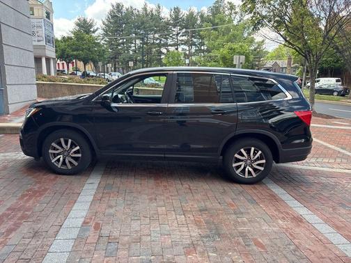 Crystal Black Pearl 2020 Honda Pilot EX-L