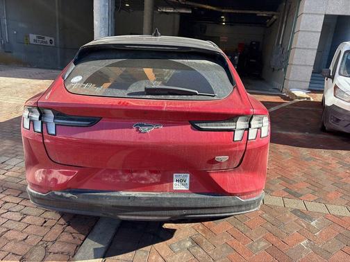 2022 Ford Mustang Mach-E California Route 1