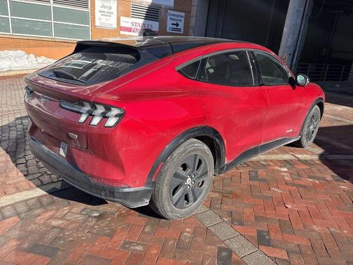 2022 Ford Mustang Mach-E California Route 1