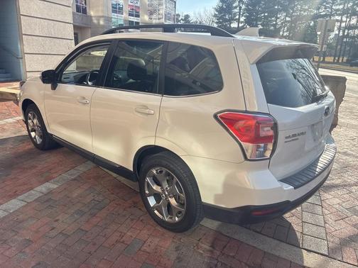 2017 Subaru Forester 2.5i Touring