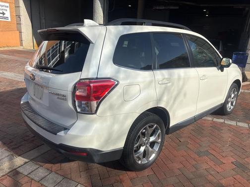 2017 Subaru Forester 2.5i Touring