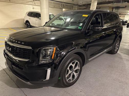 Ebony Black 2022 Kia Telluride EX
