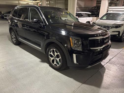 Ebony Black 2022 Kia Telluride EX