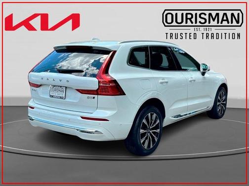 2023 Volvo XC60 B5 Plus Bright Theme