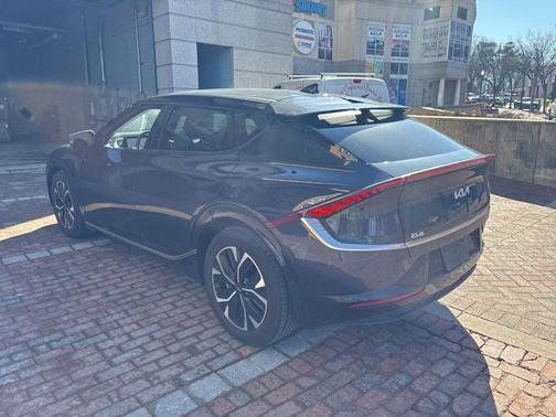 2024 Kia EV6 Wind