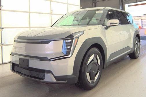 2024 Kia EV9 Light Long Range