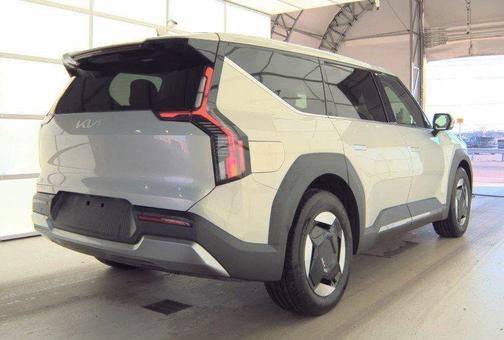 2024 Kia EV9 Light Long Range