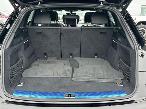 2024 Audi Q5 e 55 S line quattro Premium