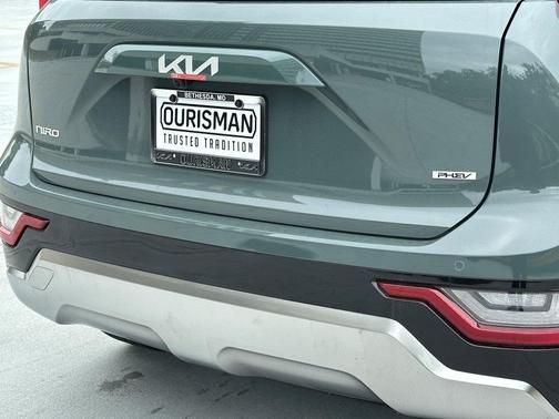 2025 Kia Niro Plug-In Hybrid SX Touring