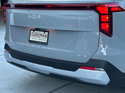 Ceramic White 2026 Kia Carnival Hybrid EX
