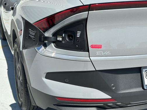 2025 Kia EV6 Light Long Range