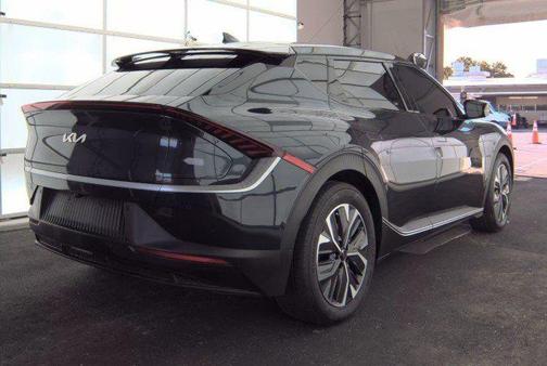 2024 Kia EV6 Light