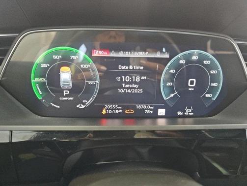 2024 Audi Q8 e-tron S line Premium