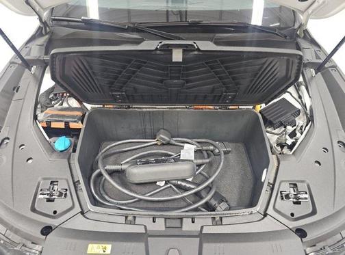 2024 Audi Q8 e-tron S line Premium