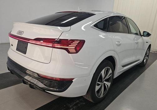 2024 Audi Q8 e-tron S line Premium