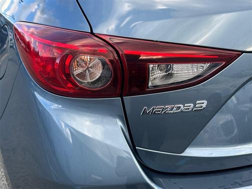 2015 Mazda Mazda3 i Touring