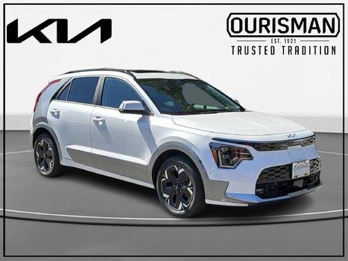 Snow White Pearl 2024 Kia Niro EV Wave