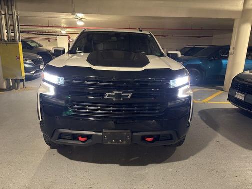 Summit White 2019 Chevrolet Silverado 1500 LT