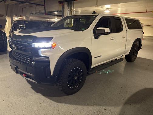 Summit White 2019 Chevrolet Silverado 1500 LT