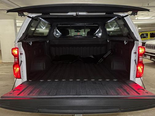 Summit White 2019 Chevrolet Silverado 1500 LT