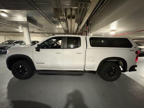Summit White 2019 Chevrolet Silverado 1500 LT